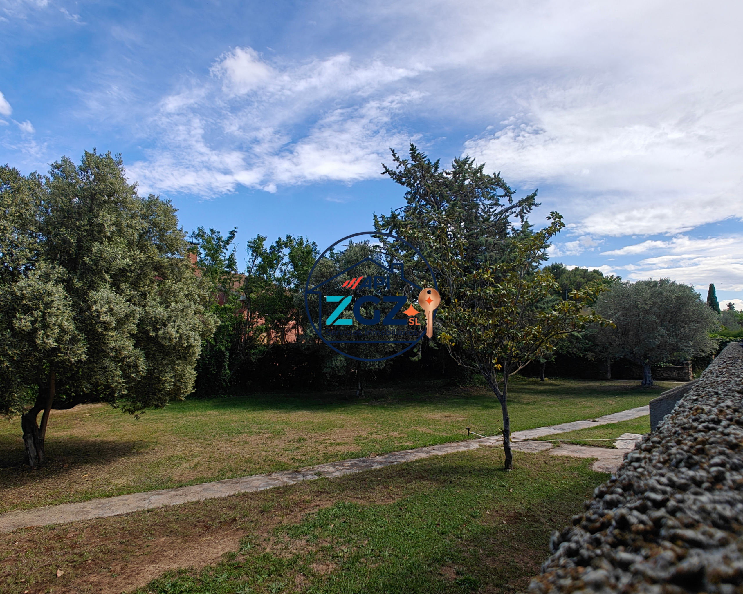 Chalet 1 sola Planta en ZARAGOZA
